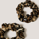Mini Sister Leopar Pair of Mini Scrunchies in Taupe Leopard Print